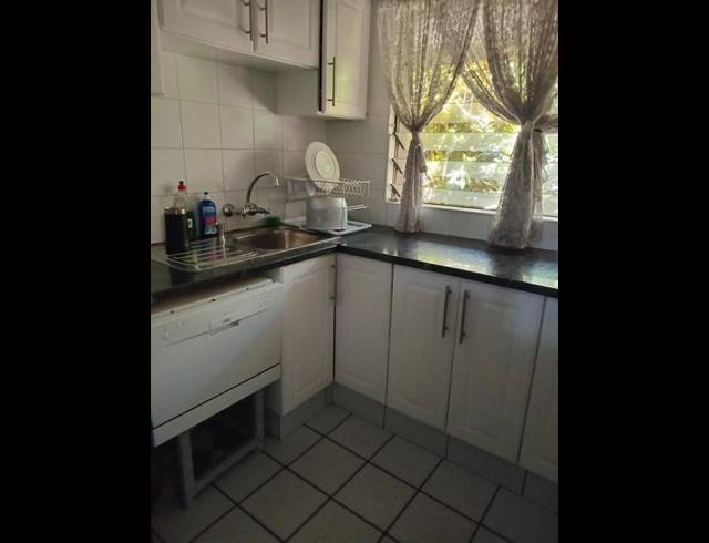 2 BEDROOM PROPERTY TO RENT IN MEER EN SEE